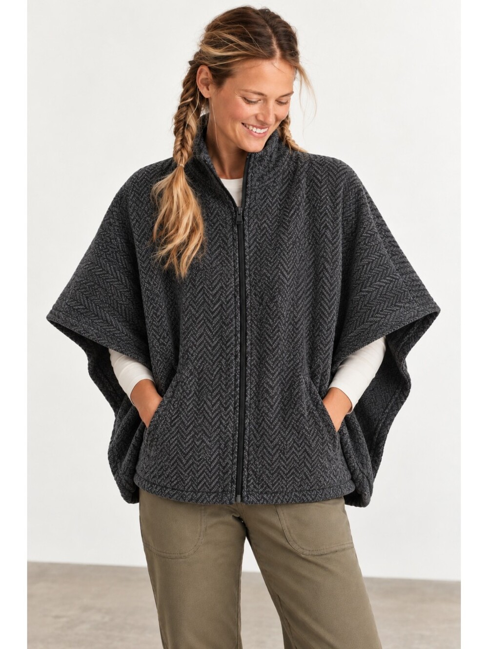 L.L.Bean Knit Poncho Cape Jacket Gray Herringbone Chevron Zip Front Small